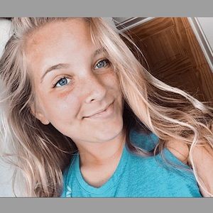 Meet your Posher, Carson